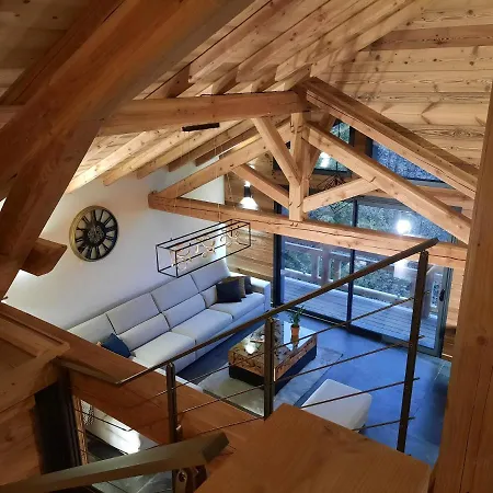 Leonie Chalet *
