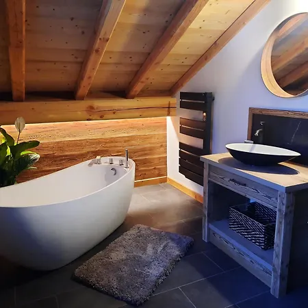 Leonie Chalet